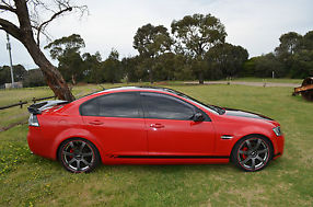 Ve commodore 2007 Sedan This is a copy of the craig lowndes edition. Its a V6. 