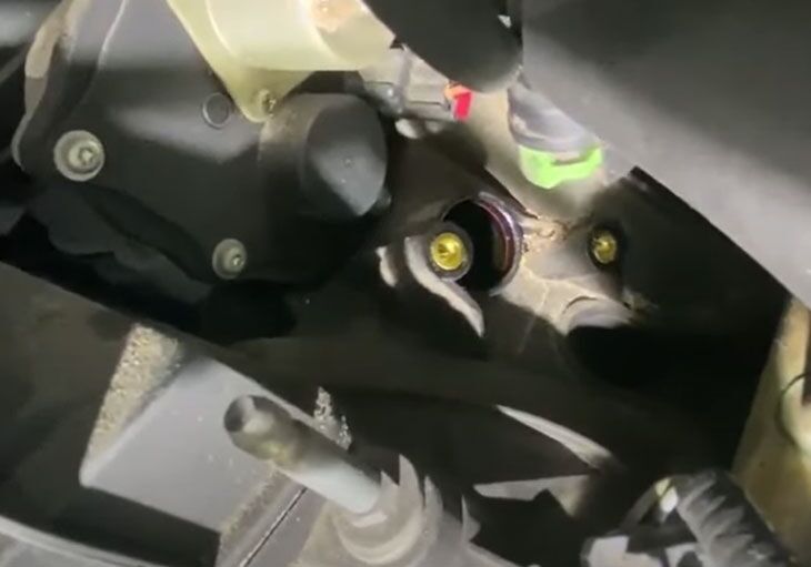 Wat is de 5.4 Triton PCV kleplocatie Wis op het antwoord