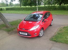 ford fiesta 2011 12 months M.O.T 6 months TAX image 1
