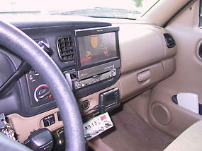 1998 Dodge Durango SLT 4 Door Family Car SUV DVD Player W/Remote 2 Video Screens image 4