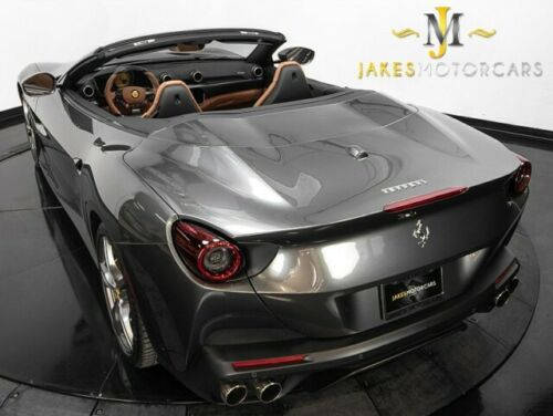 2020 Ferrari Portofino~ 2600 MILES~ GRIGIO SILVERSTONE ON CUOIO~ $41K IN OPTIONS image 8