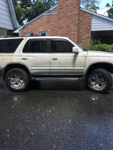 1999 Toyota 4Runner SUV White 4WD Automatic SR5 image 2