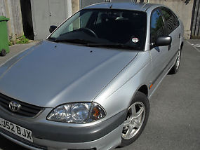TOYOTA AVENSIS VERMONT WITH NEW MOT image 5