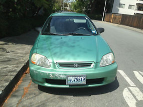 1996 Honda Civic CX Hatchback- Rare Medoul Green- Automatic- Well Maintained! image 3