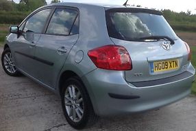 2009 IMMACULATE Toyota Auris,1.3 TR Start Stop VVTI 5 Door, LOW MILAGE. FSH. image 3
