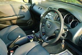Honda Jazz S 1.2 iDSI 2005 5DR MOT TAX HISTORY. 94K MILES - Low Insurance image 3