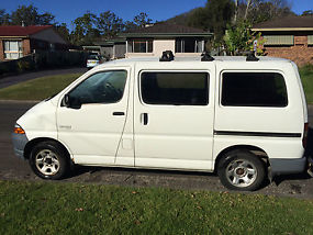 hiace blind van