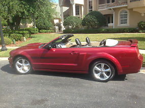 2007 Ford Mustang GT Convertible - California Special image 1