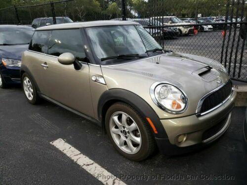 MINI Cooper S Hardtop Low Miles Clean Carfax Service History Leather Sunroof CD image 1