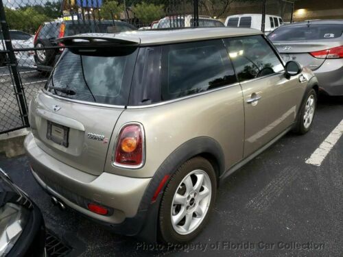 MINI Cooper S Hardtop Low Miles Clean Carfax Service History Leather Sunroof CD image 3
