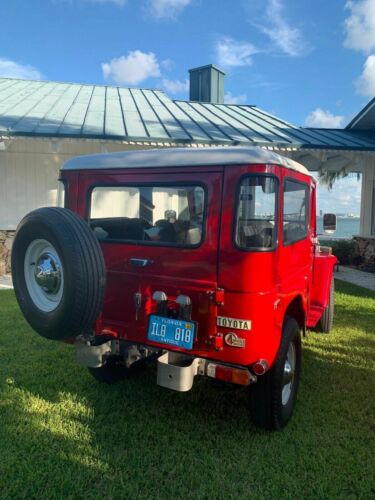 1975 Toyota Land Cruiser 40 Coupe Red 4WD Manual image 2