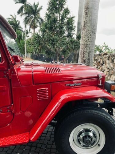 1975 Toyota Land Cruiser 40 Coupe Red 4WD Manual image 6