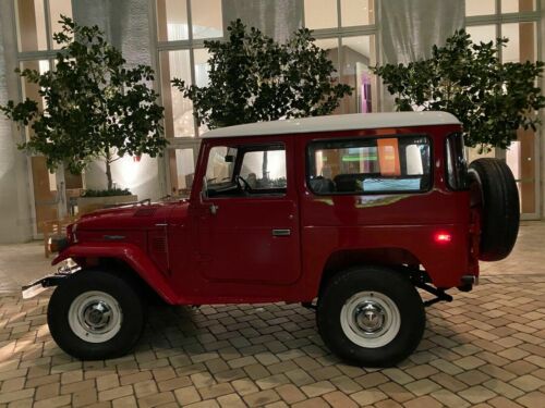 1975 Toyota Land Cruiser 40 Coupe Red 4WD Manual image 7