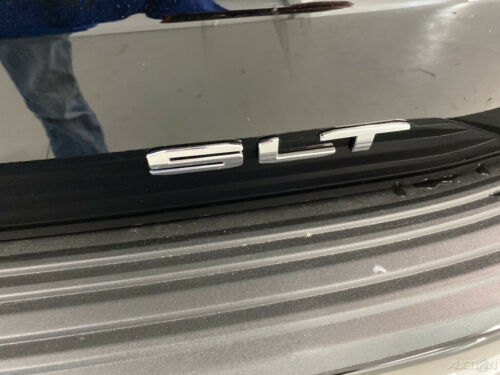 2022 SLT New 5.3L V8 16V Automatic RWD SUV Premium Bose OnStar image 6