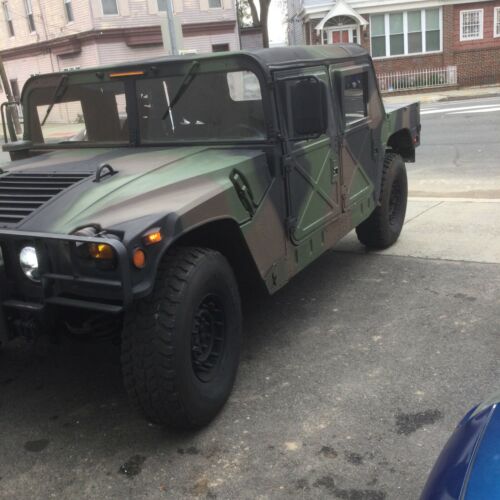 1991 AM General HMMWV (Humvee) SUV Green 4WD Automatic 4 seater and 2 seater