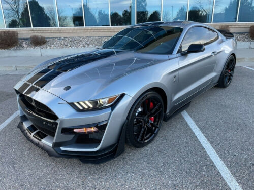 2020 Ford Mustang Coupe image 2