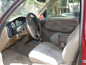 2004 Toyota Tacoma Dual Crew Cab Pickup 4-Door 3.4L image 4