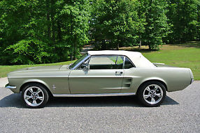 1967 Ford Mustang Convertible image 2
