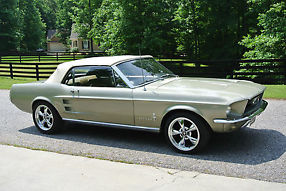 1967 Ford Mustang Convertible image 6