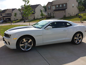 2SS WHITE CAMARO, EXCELLENT CONDITION, RS PACKAGE, LOW MILEAGE, MANUAL, image 6