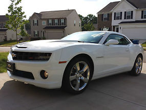 2SS WHITE CAMARO, EXCELLENT CONDITION, RS PACKAGE, LOW MILEAGE, MANUAL, image 7