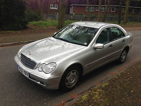 MERCEDES C180 2002 CLASSIC AUTO ONLY 49000 MILES TAXED&TESTED READY TO GO image 2
