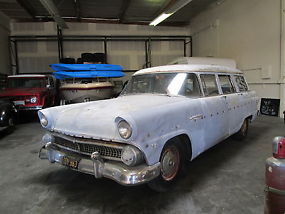 1955 Ford Country Sedan. Original Owner California Wagon Factory V8 Overdrive image 2