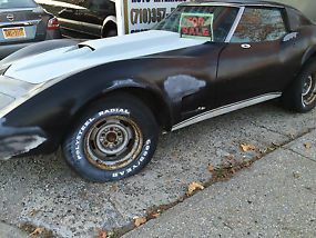 1976 CHEVROLET CORVETTE STINGRAY PROJECT CAR BLACK WITH ENGINE AND TRANSMISSION image 4