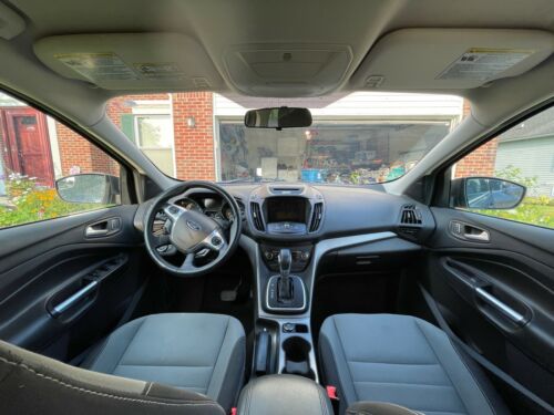 2014 Ford Escape SUV Grey FWD Automatic SE image 4