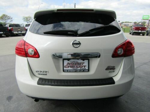 2015 Nissan Rogue Select, Pearl White with 32039 Miles available now! image 5