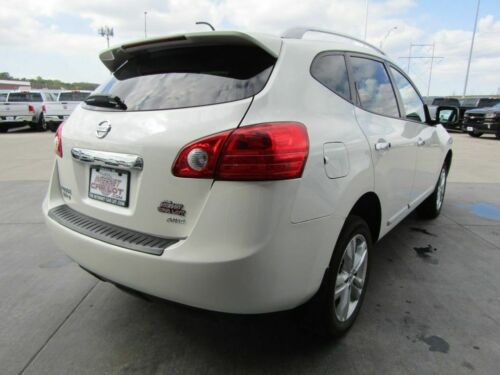 2015 Nissan Rogue Select, Pearl White with 32039 Miles available now! image 6