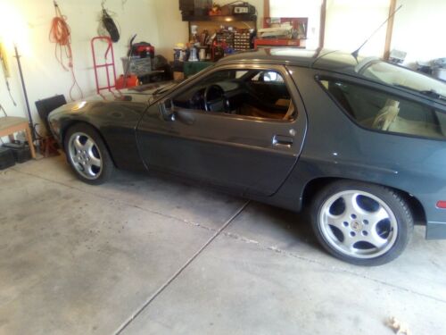 1987 porsche 928 s4 up to date service. No reserve.. image 2