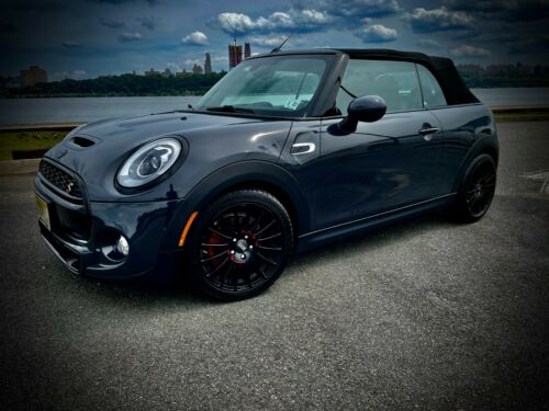 Low mileage 2017 MINI convertible with 6 speed manual transmission