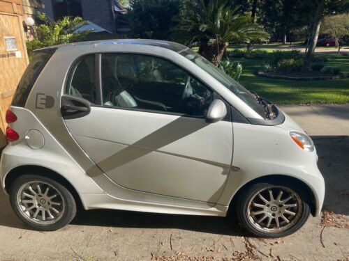 2014  Fortwo Coupe White RWD Automatic