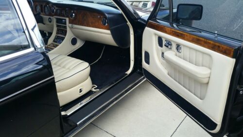 Bentley Brooklands 4 door Luxury Sedan image 2