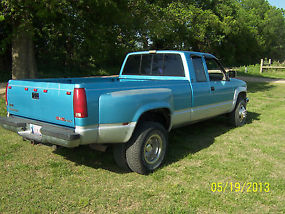 1993 GMC Dually 1 ton Sierra Extended Cab 4X4 image 6