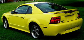 2002 GT,Rare Zinc Yellow,4.6L V-8,Auto,Leather,Premium Mach1 Stereo,1 Owner,Mint image 3