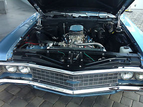 1969 Chevrolet Impala Base Convertible 2-Door 5.7L image 3
