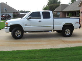 UNUSUALLY NICE LOW MILEAGE GMC DURAMAX4X4. BEST OF CARE AND WELL MAINTAINED image 5