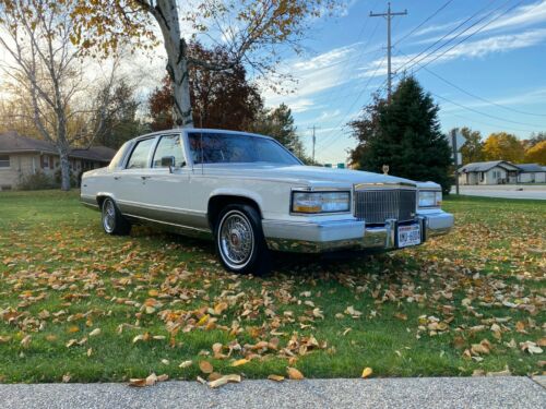Beautiful 1991 Cadillac Brougham D Elegance 5.7L Gold Package! image 8
