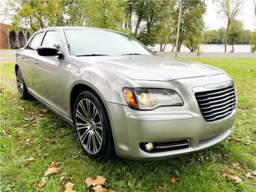 2013 Chrysler 300 S LUXURY PREMIUM SEDAN ! JUST SERVICED! ONLY ONE OWNER!