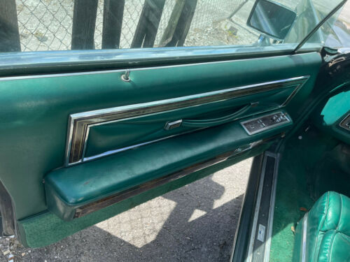 1978 Lincoln Continental green on green in excellent condition image 7