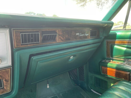 1978 Lincoln Continental green on green in excellent condition image 8