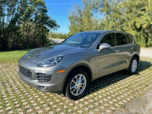 2016  Cayenne Super clean Free shipping No dealer fees