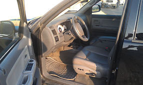 2005 Dodge Dakota SLT Crew Cab Pickup 4-Door 4.7L image 2