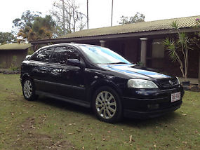 Holden Astra SRi (2003) 3D Hatchback 5 SP Manual (2.2L - Multi Point F/INJ) 5...