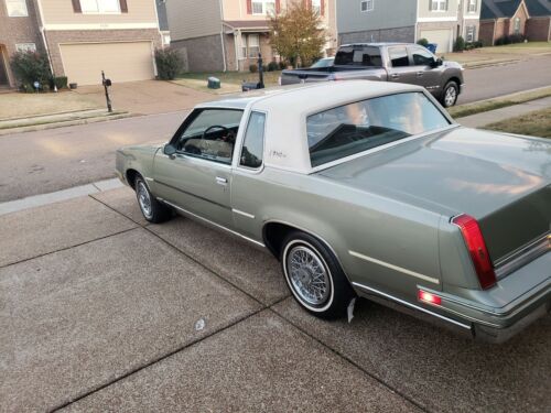 1985 Oldsmobile Cutlass Supreme Coupe Green RWD Automatic BROUGHAM image 5