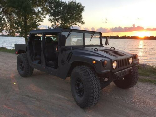 Very nicely customized  M998 Humvee! Lots of time and money invested!