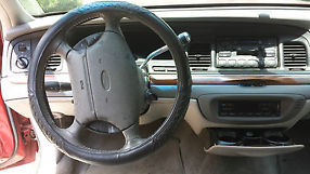 1997 Ford Crown Victoria LX Sedan 4-Door 4.6L image 4