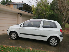 Hyundai Getz 2009 1.4L 3D Automatic - low KMS - private seller image 3